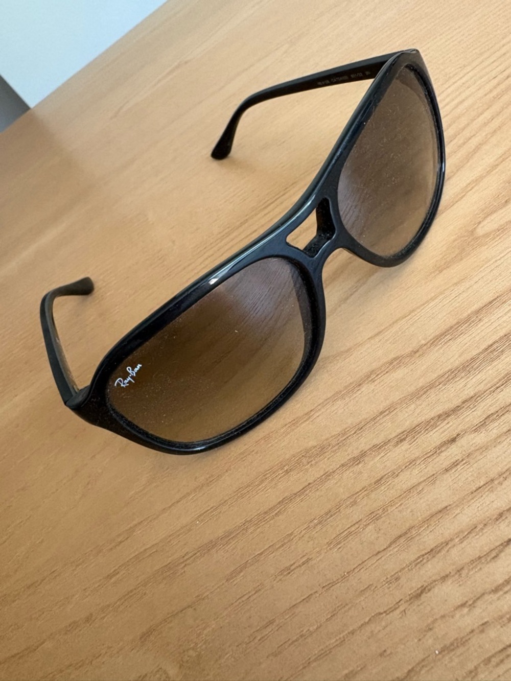 Ray-Ban Unisex Black Frame Sunglasses with Brown Gradient Lenses - Picture 3 of 4